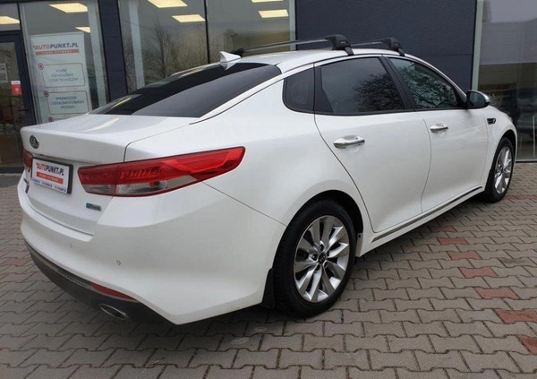 Kia Optima cena 66900 przebieg: 131719, rok produkcji 2016 z Warszawa małe 379